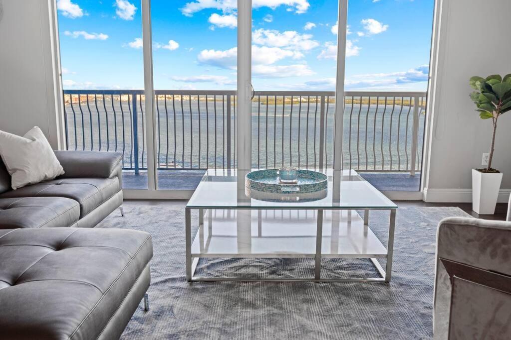 Apartmán Ocean View 35Th Floor, In The Heart Of Miami Exteriér fotografie